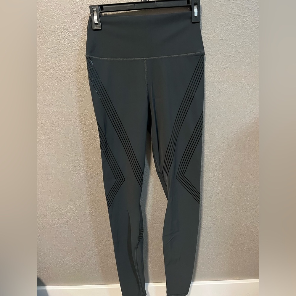 alo leggings